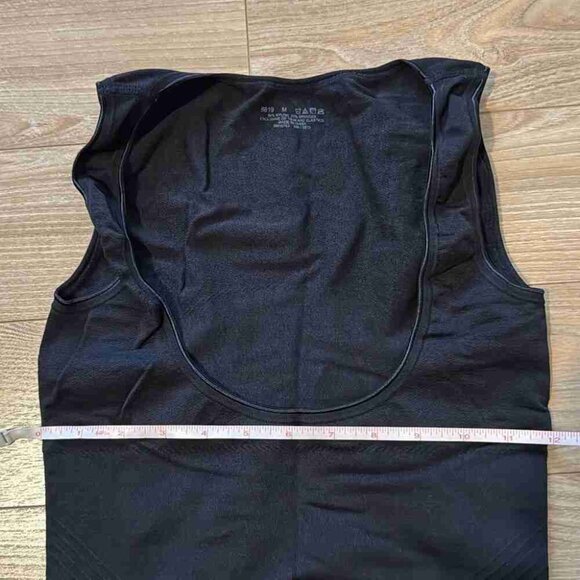 Black Shapeweartop Size Medium - Picture 2 of 4